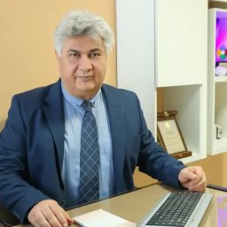 تصویر دکتر محمودرضا طاهری بناب