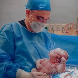 تصویر دکتر شاهپور منتظر