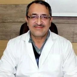 تصویر دکتر حمید فرزادفرد